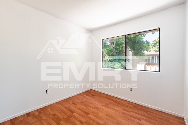 Building Photo - 9781 Karmont Ave