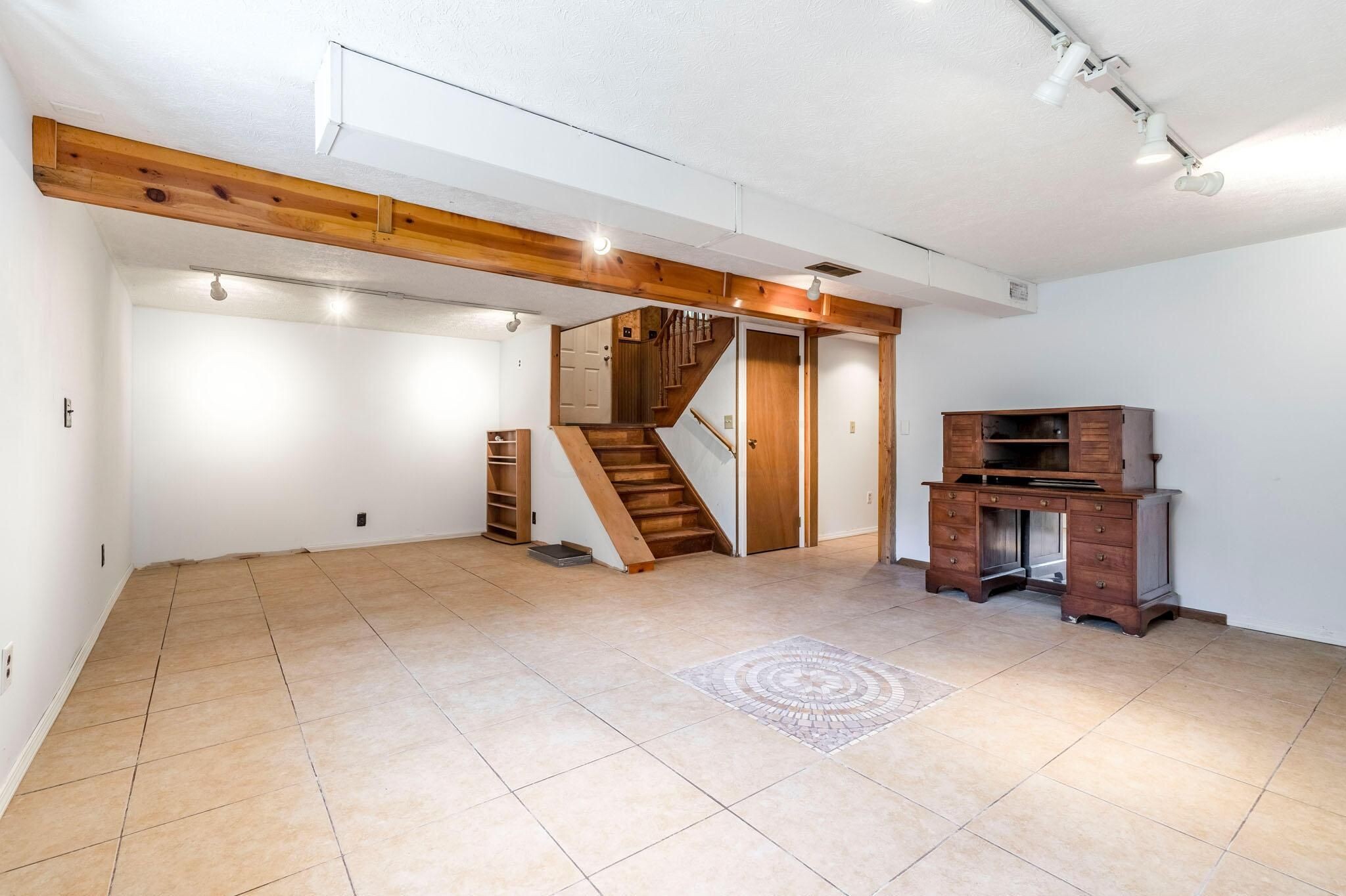 Building Photo - 356 Avonwick Pl