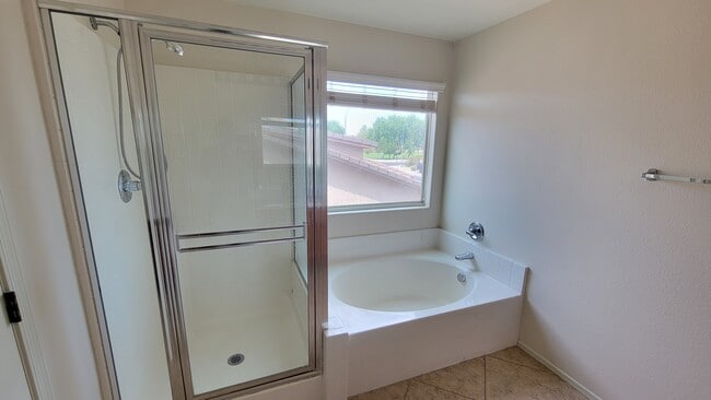 Building Photo - 4437 E Firestone Dr
