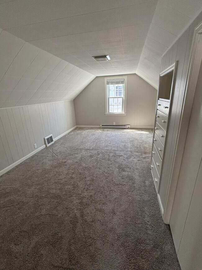 Building Photo - 3132 Edgewood Ave S