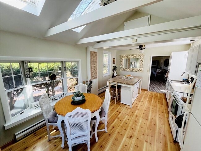 Building Photo - 109 Rogers Ave