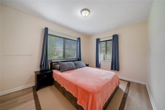 Building Photo - 2 NW 47th St