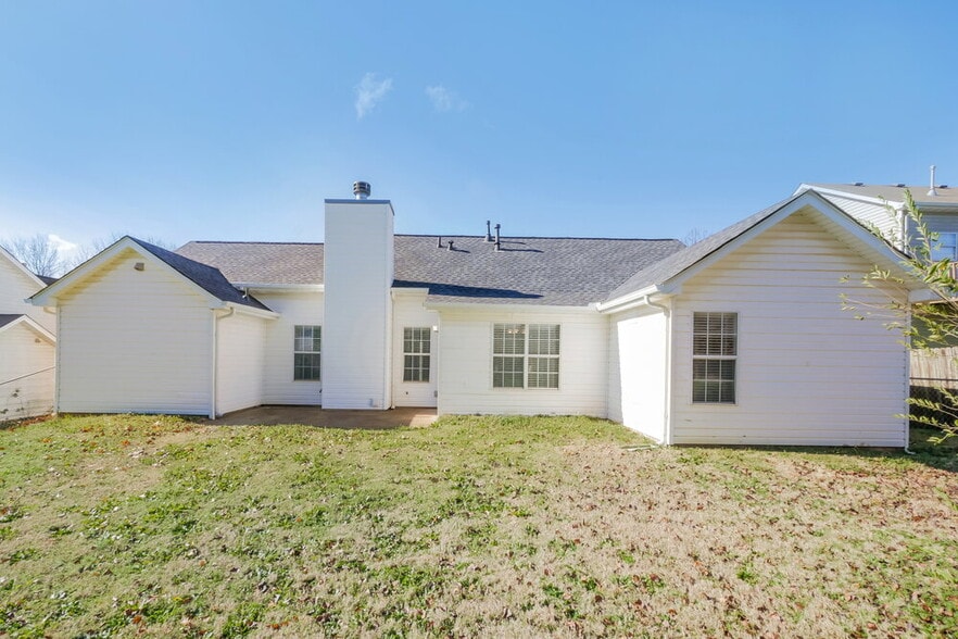 Building Photo - 172 Regency Park Dr