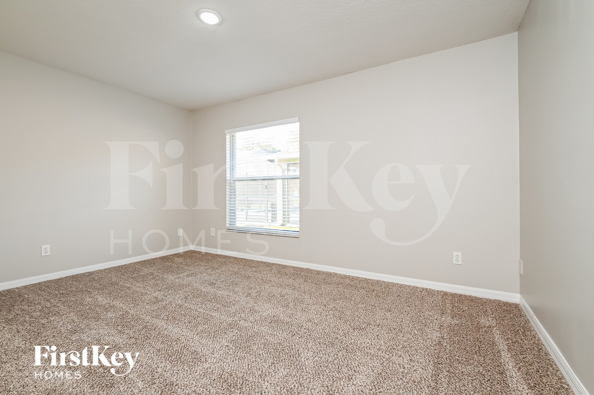 Building Photo - 728 Berry Bramble Dr