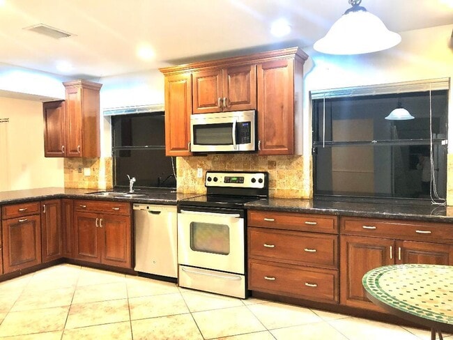 Building Photo - 17740 Briar Patch Trail