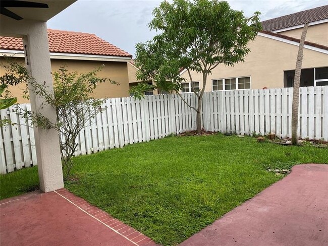 Building Photo - 767 Stanton Dr