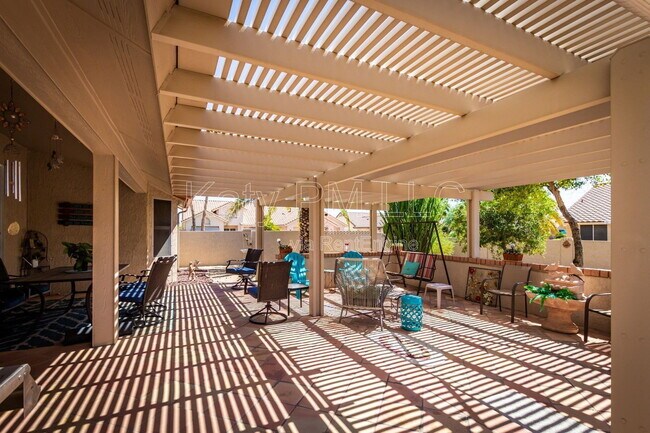 Building Photo - 14405 W Greystone Dr