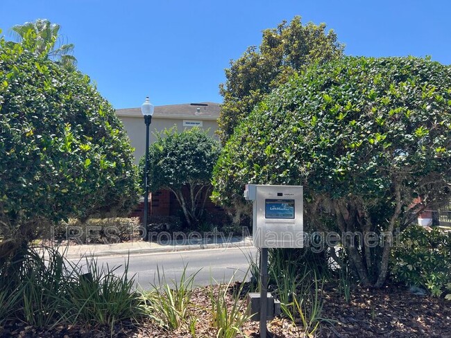 Building Photo - 1525 Orrington Payne Pl