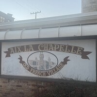 Building Photo - 2220 E Murray Holladay Rd