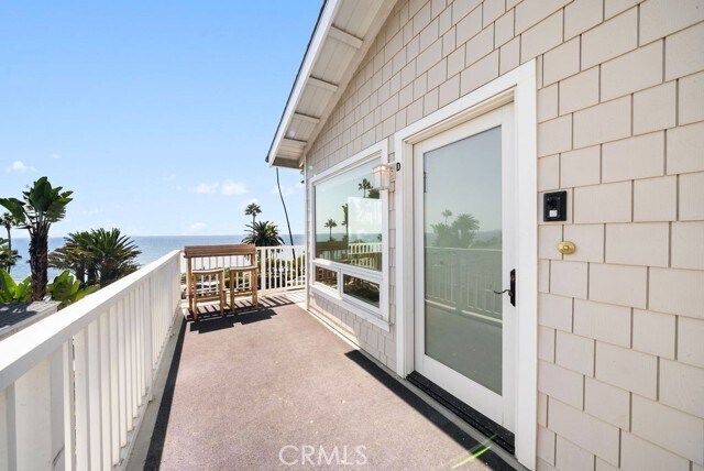 Building Photo - 376 Cliff Dr
