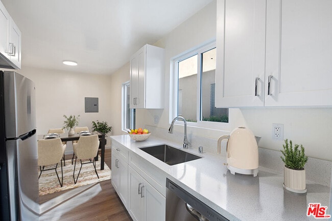 Building Photo - 1314 10th St