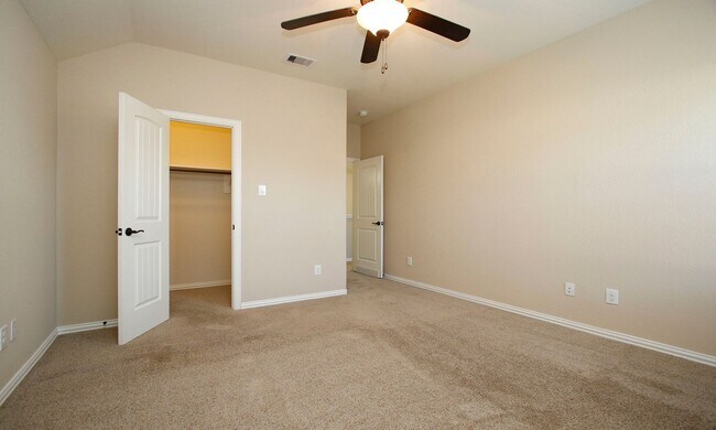 Building Photo - 13827 Slate Mountain Ln