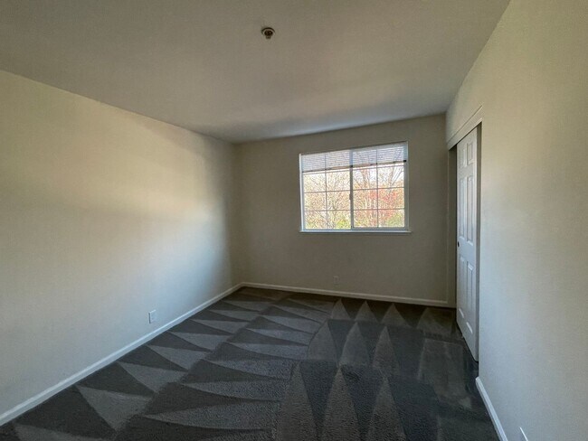 Building Photo - 1803 Carneros Cir