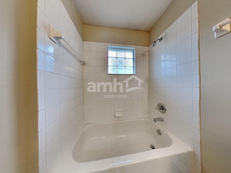 Building Photo - 3623 Silver Bluff Blvd