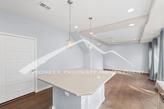 Building Photo - 6684 Thicket Pass Ln