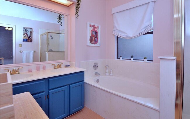 Building Photo - 3013 Cottonweed Trail