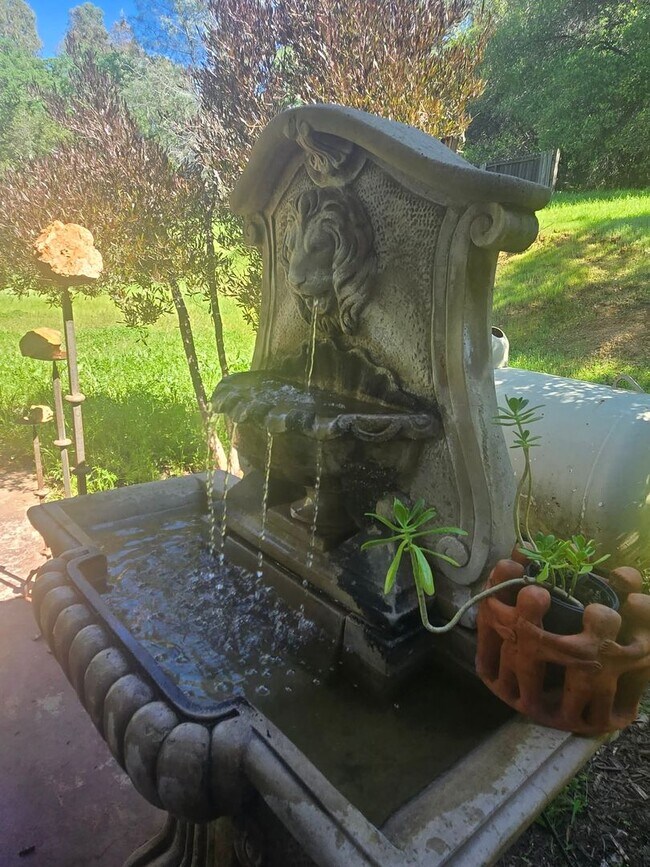 Building Photo - 4979 Florence Ct