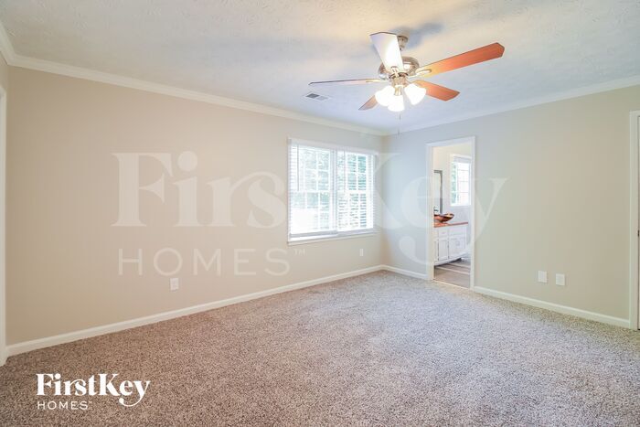 Building Photo - 3076 Vicksburg Dr