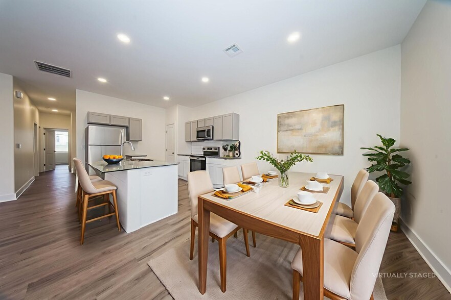 Building Photo - 5782 E Bristol Cir