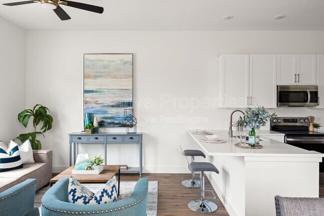 Building Photo - 438 Goodall Ave