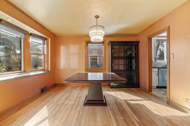Building Photo - 5536 Webster St