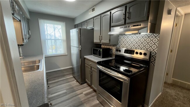 Building Photo - 4780 Pin Oak Dr