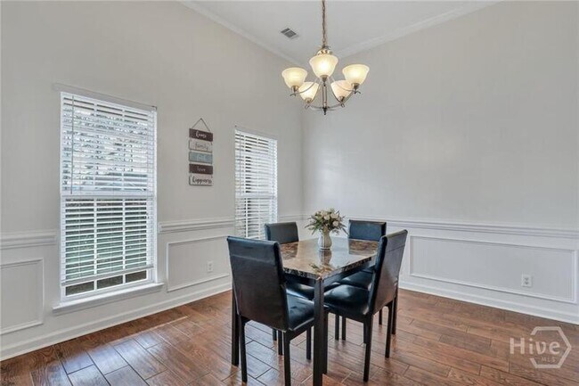 Building Photo - 1506 Bradley Blvd