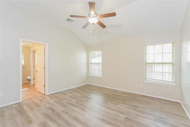 Building Photo - 3609 Truman Dr