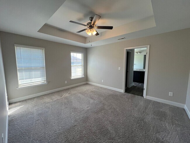 Building Photo - 3 bed 2 bath in Huntsville AL