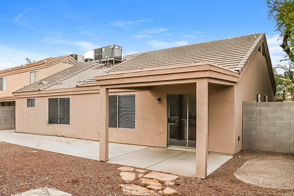 Building Photo - 12737 W Calavar Rd