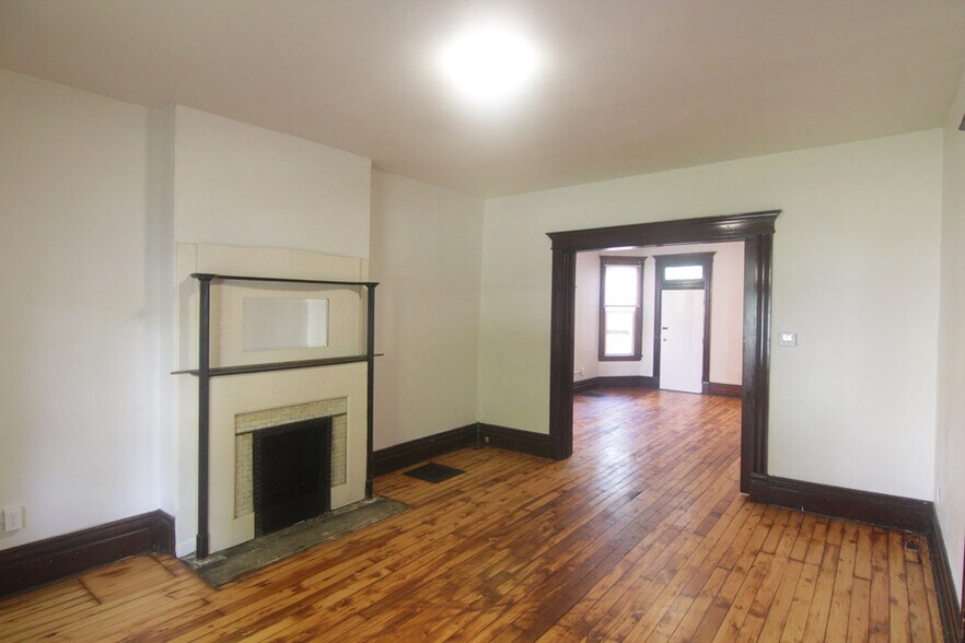 Building Photo - 424 Franklin Ave