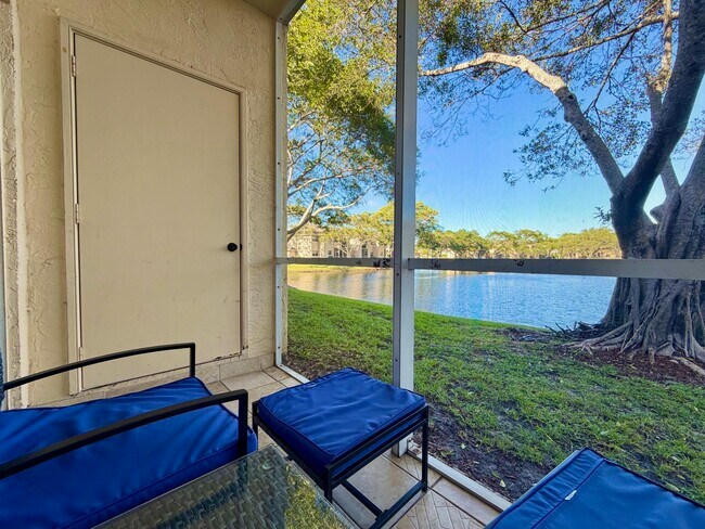 Building Photo - 651 Cypress Lake Blvd