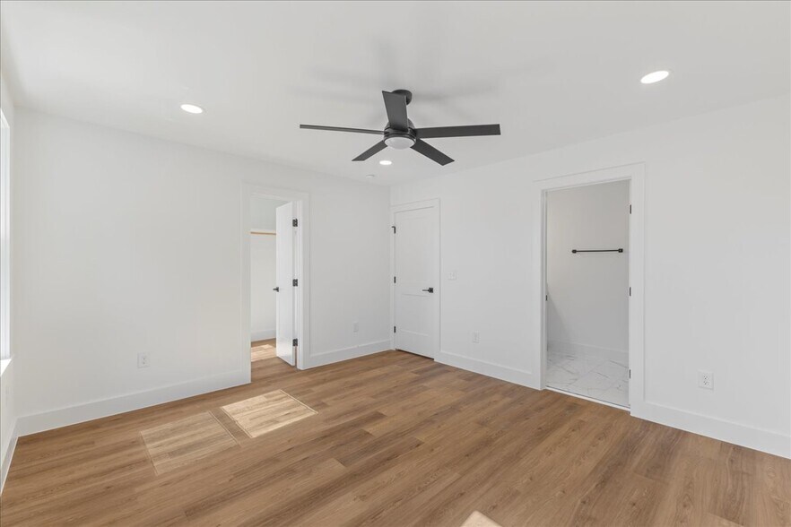 Building Photo - 803 Dupree St