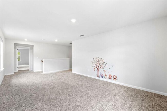 Building Photo - 5021 Silver Canoe Wy