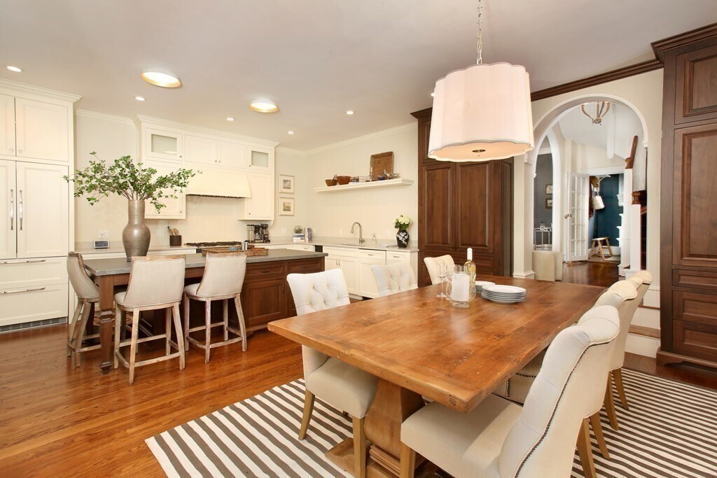 Building Photo - 36 Pinckney St