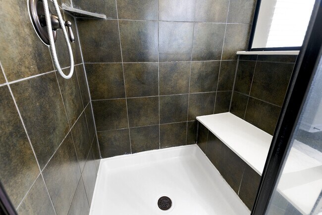 Building Photo - 29022 Pinnacle Ridge Dr