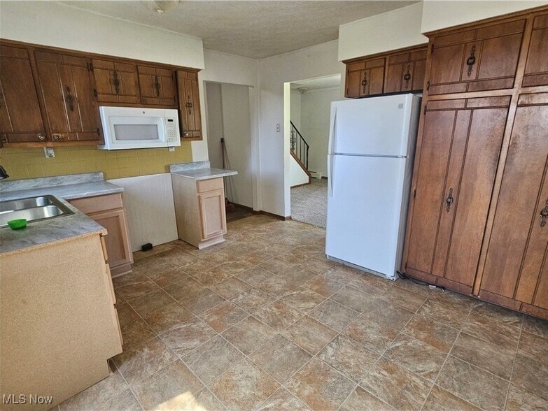 Kitchen - 14293 Galehouse Rd