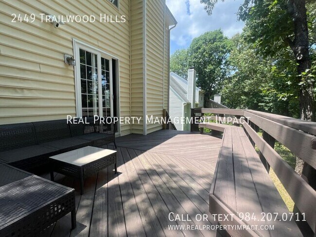 Building Photo - 2449 Trailwood Hills Dr