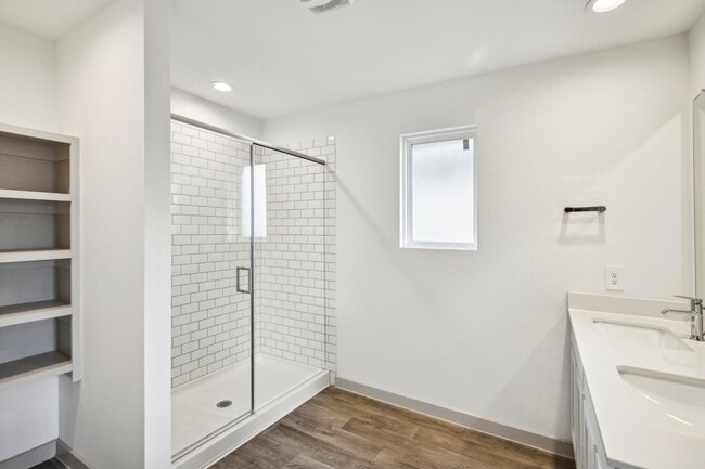 Building Photo - 8011 House bank Ln