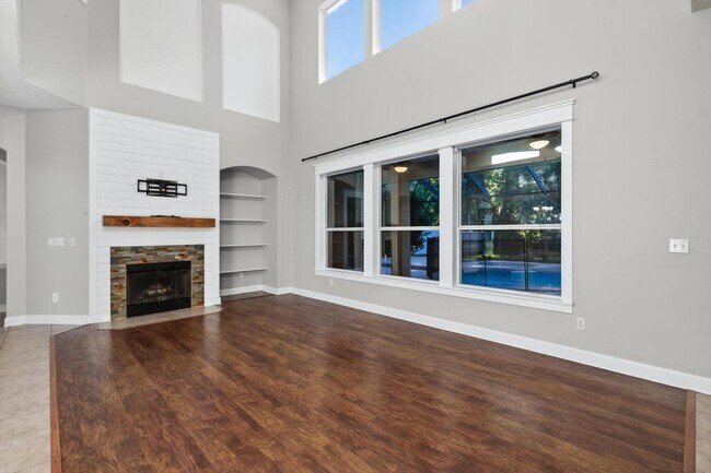 Building Photo - 1440 S Burgandy Trail