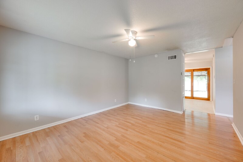 Building Photo - 1208 Gadd Rd