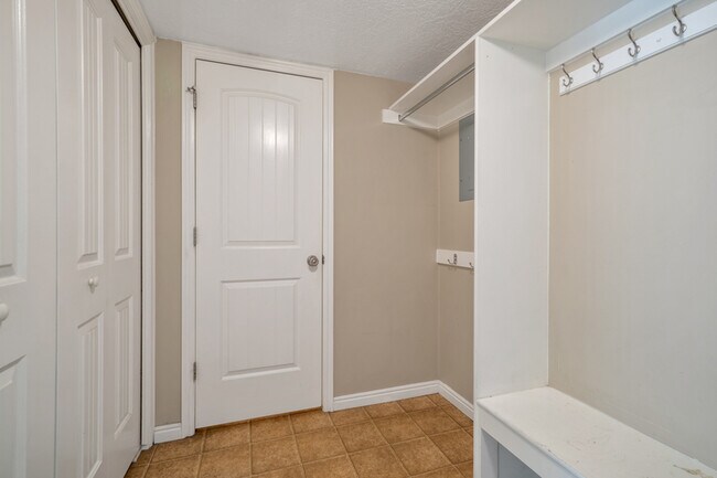 Building Photo - 1691 N 25 E