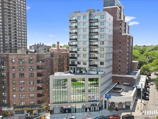 Primary Photo - 124-28 Queens Blvd