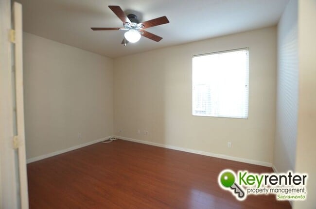 Building Photo - 1845 Ardfern Way