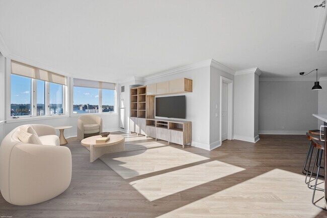 Building Photo - 25 Forest St