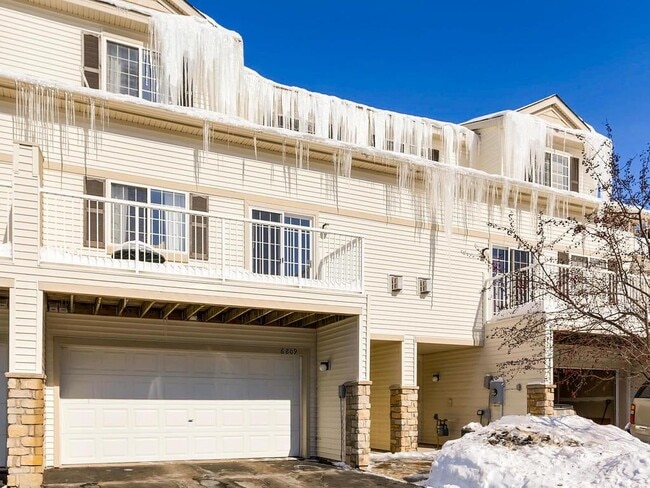 Building Photo - 6809 Pine Crest Trail S