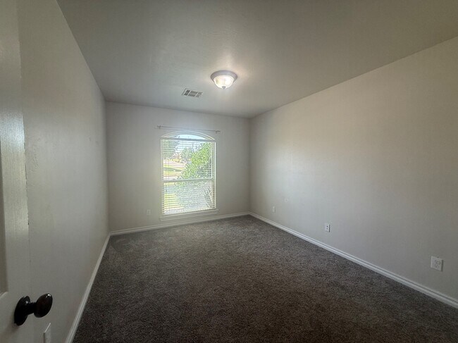 Building Photo - 11309 NW 99th St