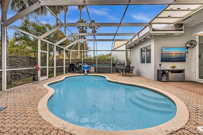 Building Photo - 5851 NW 125th Terrace