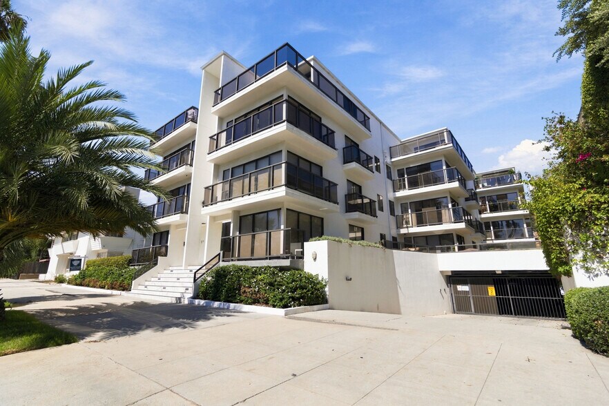 Building Photo - 833 Ocean Ave