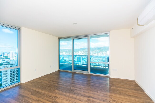 Building Photo - 1391 Kapiolani Blvd
